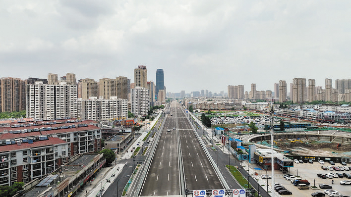 金寨路（方兴大道-望水路）快速化改造工程通车