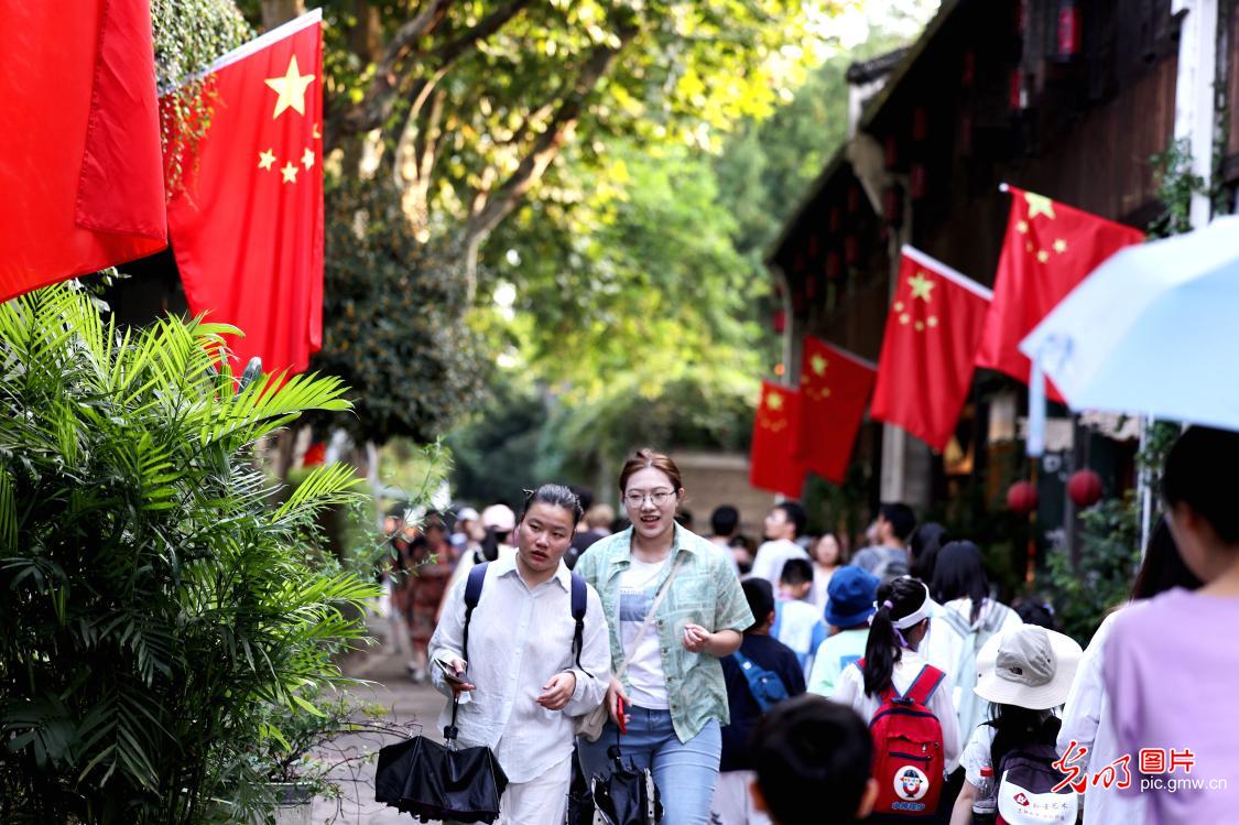 文体旅结合 杭州释放“双节”经济新动能